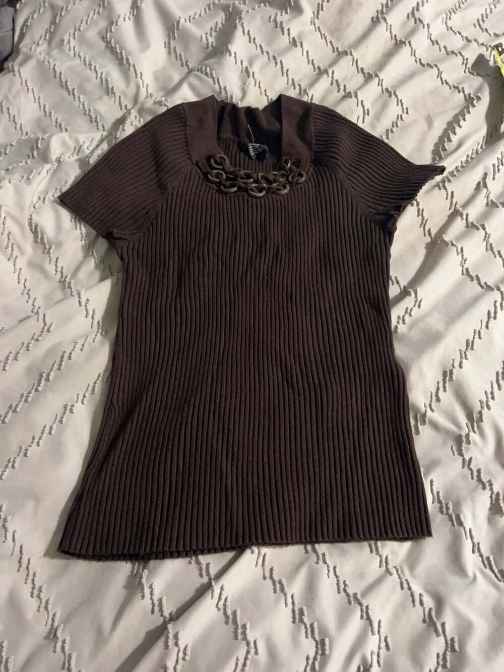 R-Q-T Brown Ribbed Short Sleeve Top with Metal Ring Detail Size L